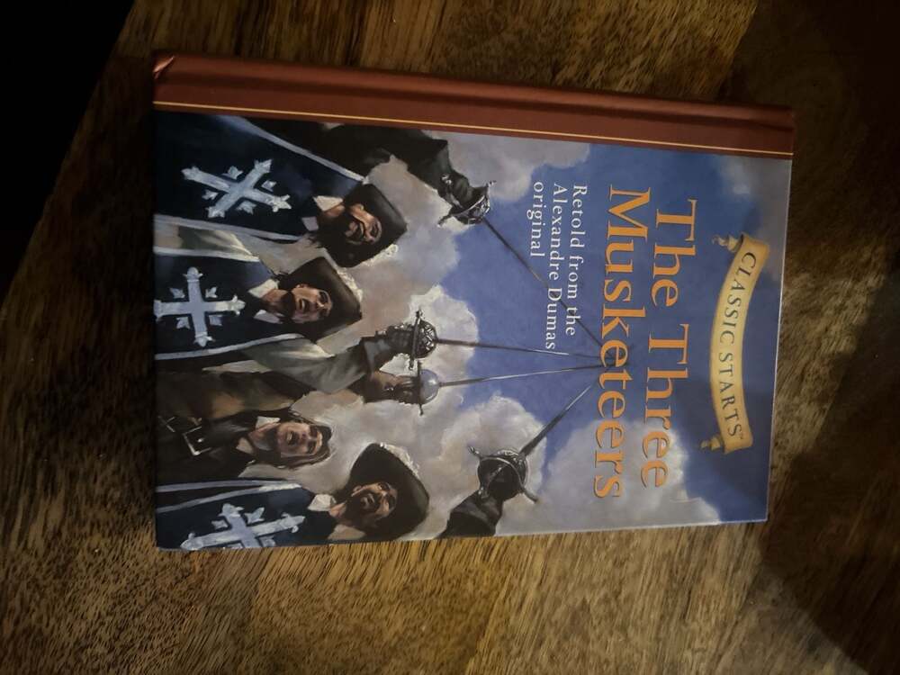 The Three Musketeers (Classic Starts) Hardcover by Alexandre Dumas and Oliver Ho
